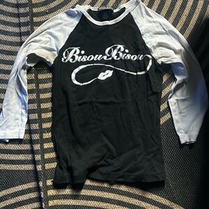 Bisou Bisou Black and White Raglan Tee